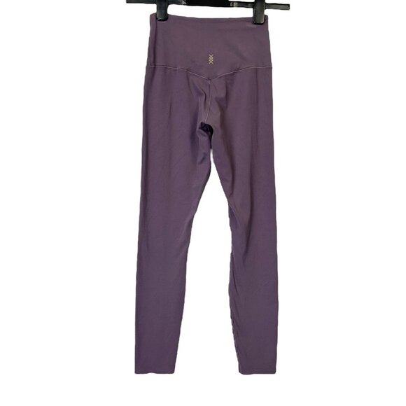 Rhone Revive 7/8 Leggings Women’s Size XS Plum - Picture 2 of 8